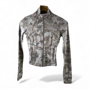 Lululemon NWT Define Cropped Jacket Nulu Thawed Camo Warm Size 2